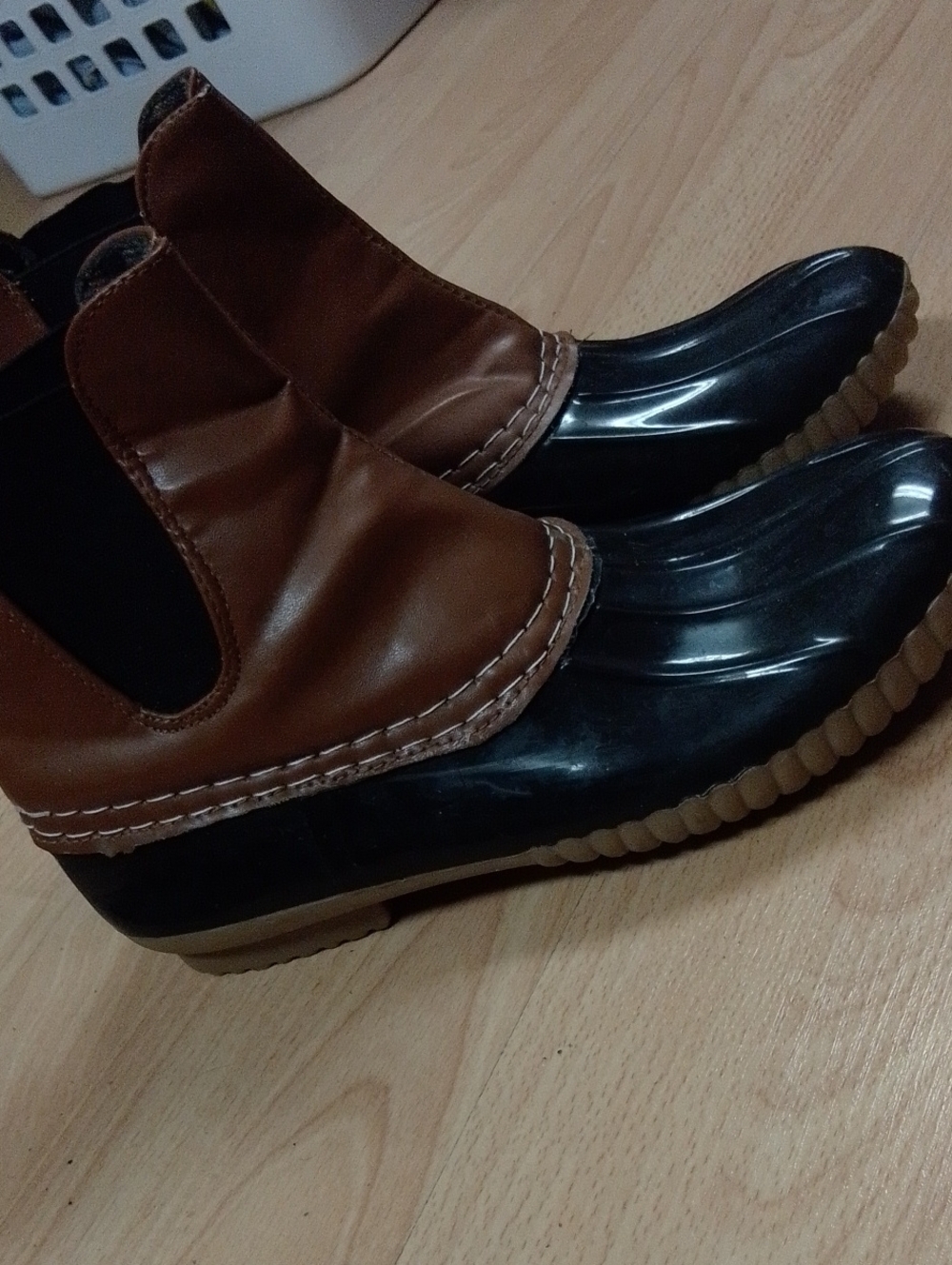Women's Chelsea-style Brown and Black Waterproof Duck Boots